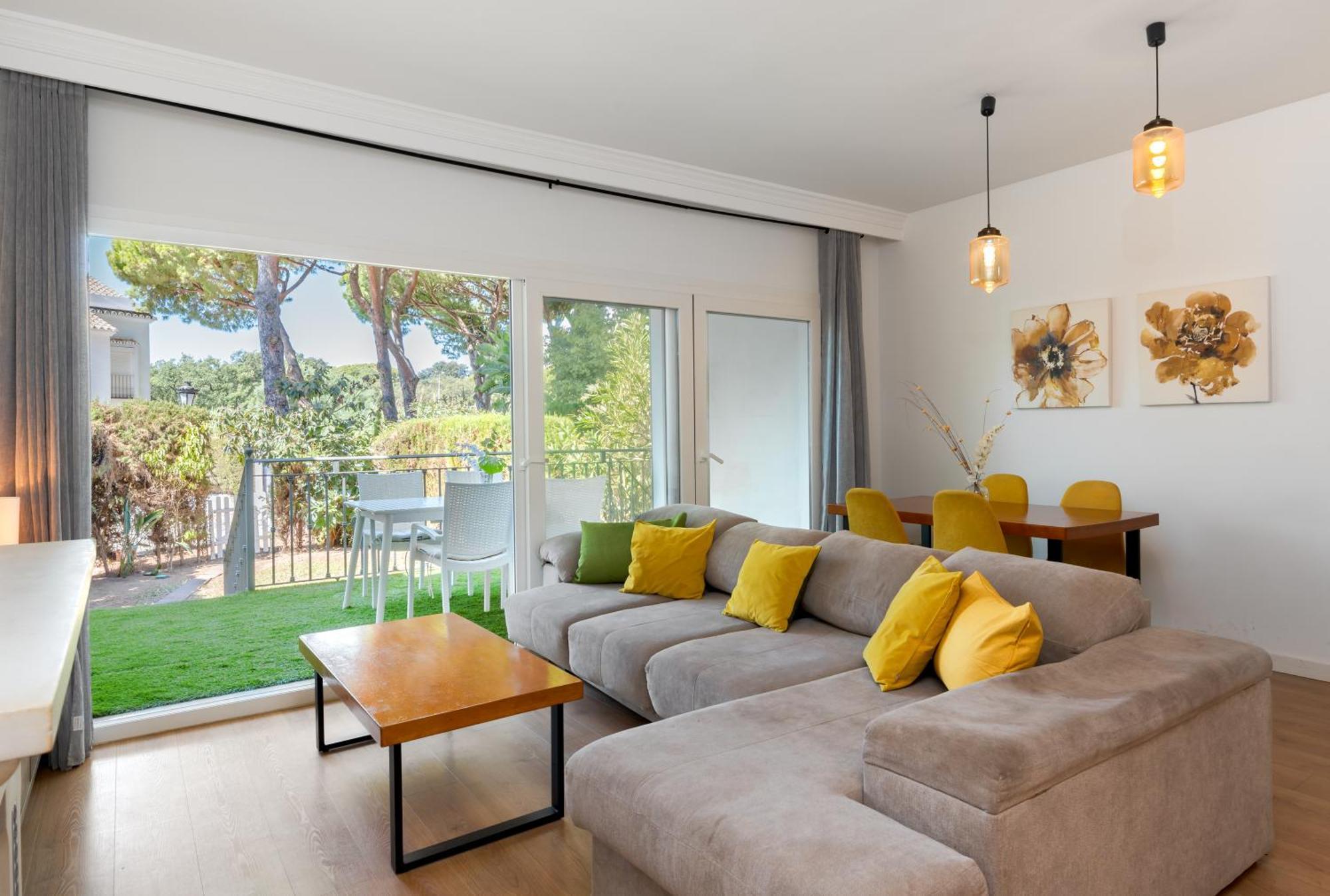 Wintowinrentals Townhouse, Pool & Beach มาร์เบยา ภายนอก รูปภาพ